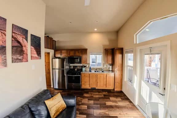 Delicate Arch Cabin #03